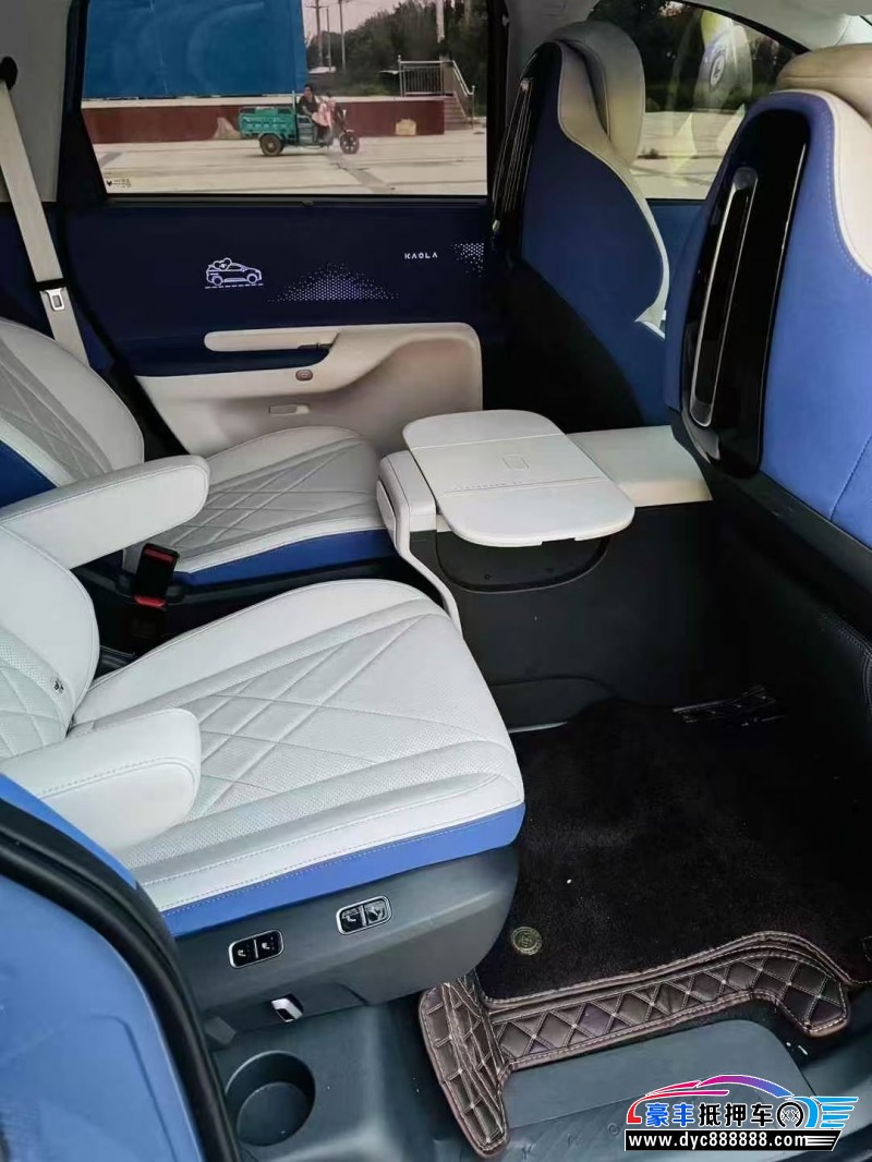 23年极狐考拉轿车抵押车出售