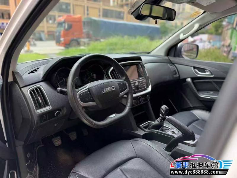 21年江铃域虎轿车抵押车出售