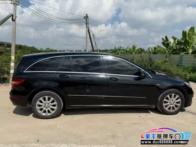 17年奔驰R轿车抵押车出售