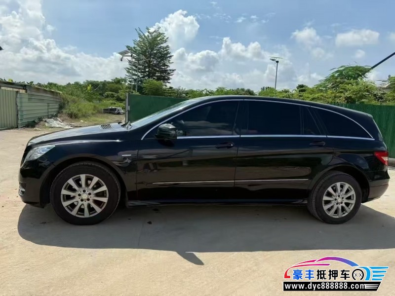 17年奔驰R轿车抵押车出售