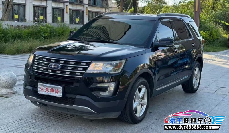 17年福特探险者轿车抵押车出售