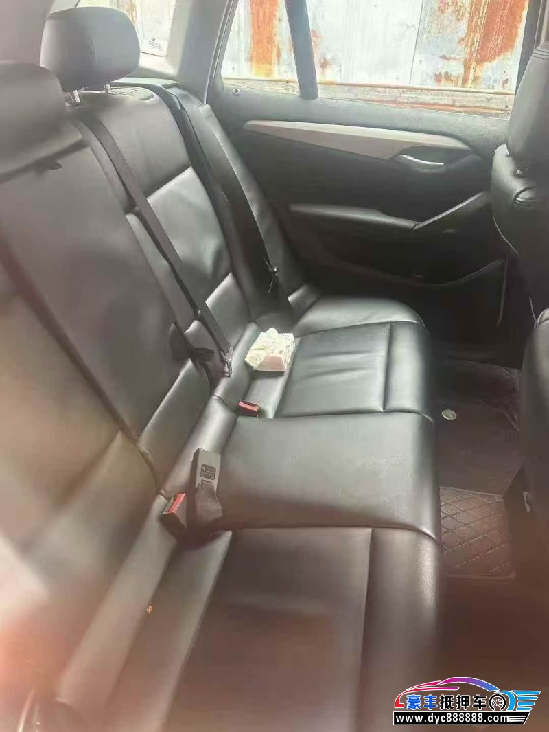 14年宝马X1轿车抵押车出售