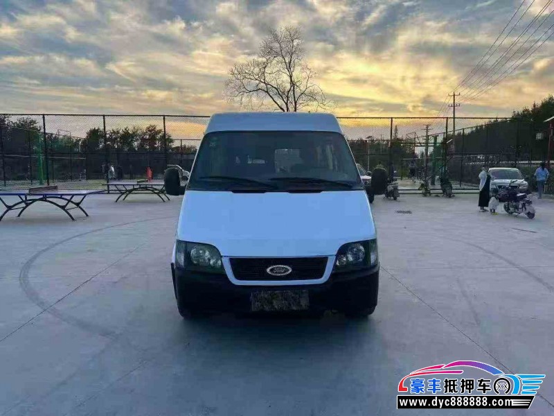 13年福特全顺轿车抵押车出售