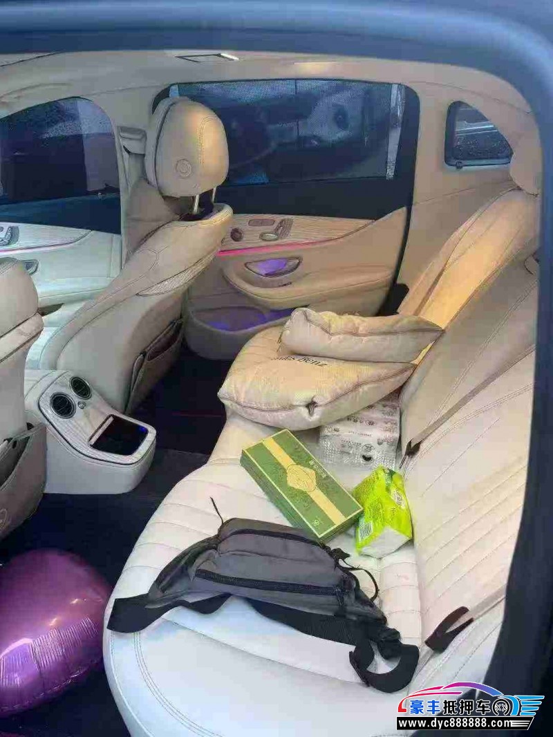 21年奔驰E轿车抵押车出售