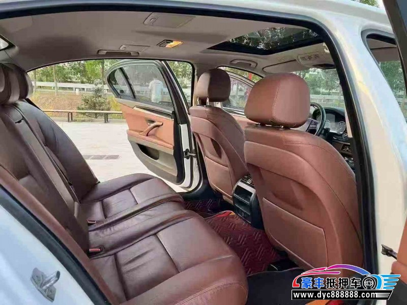 15年宝马5系轿车抵押车出售