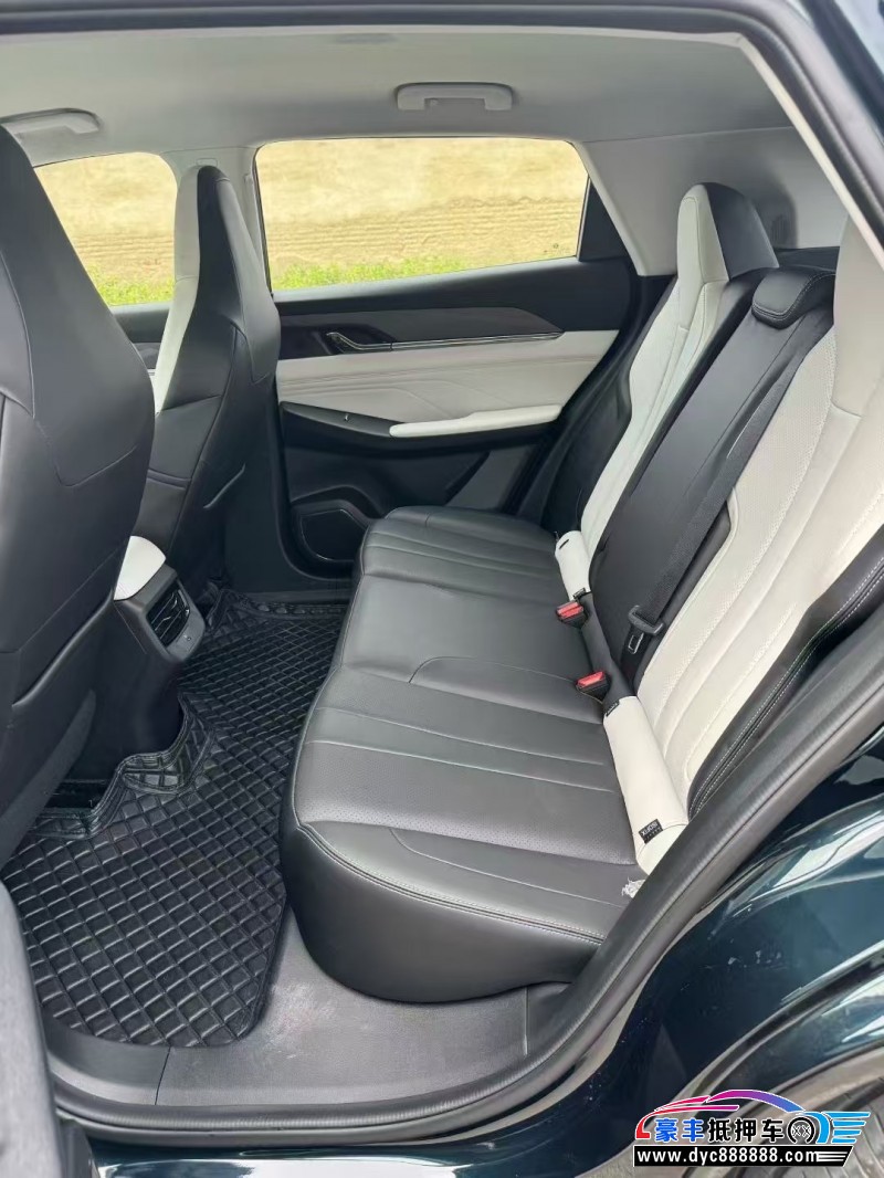 25年东风风神L7轿车抵押车出售