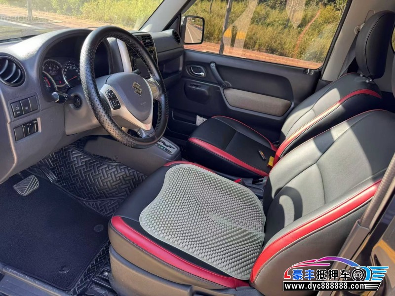 18年铃木吉姆尼轿车抵押车出售