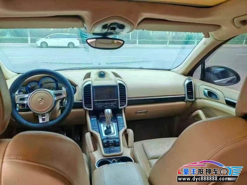 14年保时捷卡宴轿车抵押车出售