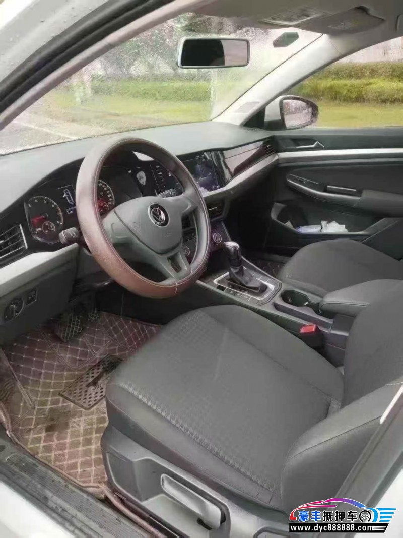 23年大众宝来轿车抵押车出售