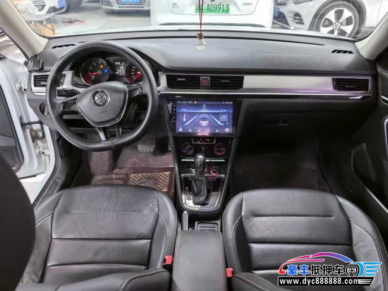 16年大众宝来轿车抵押车出售