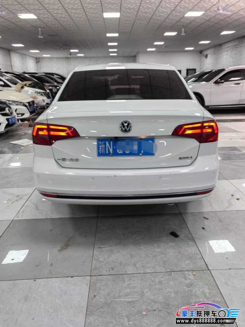 16年大众宝来轿车抵押车出售
