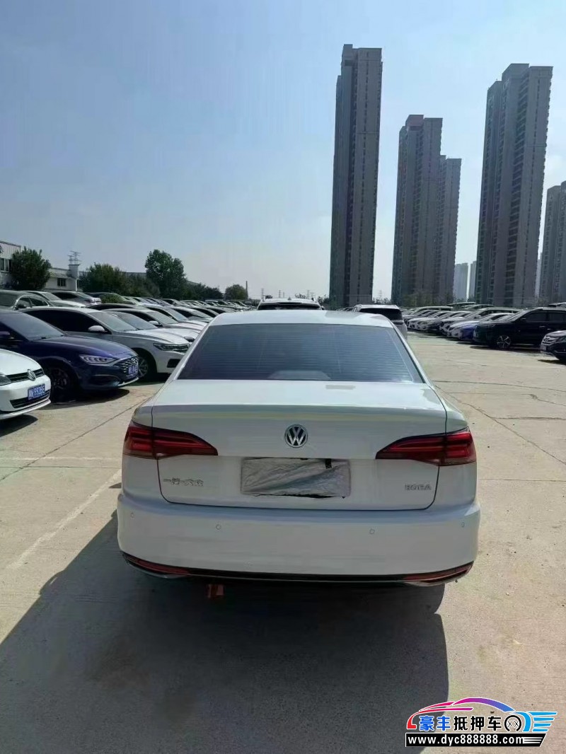 19年大众宝来轿车抵押车出售
