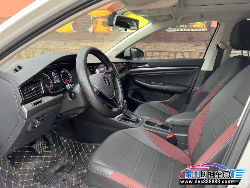 22年大众宝来轿车抵押车出售