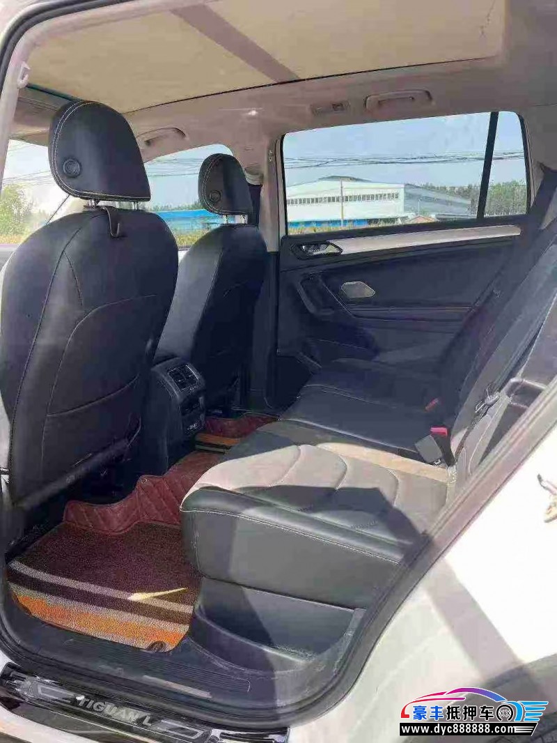 18年大众途观轿车抵押车出售