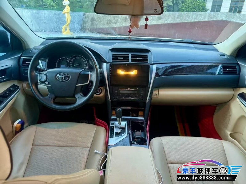 15年丰田凯美瑞轿车抵押车出售