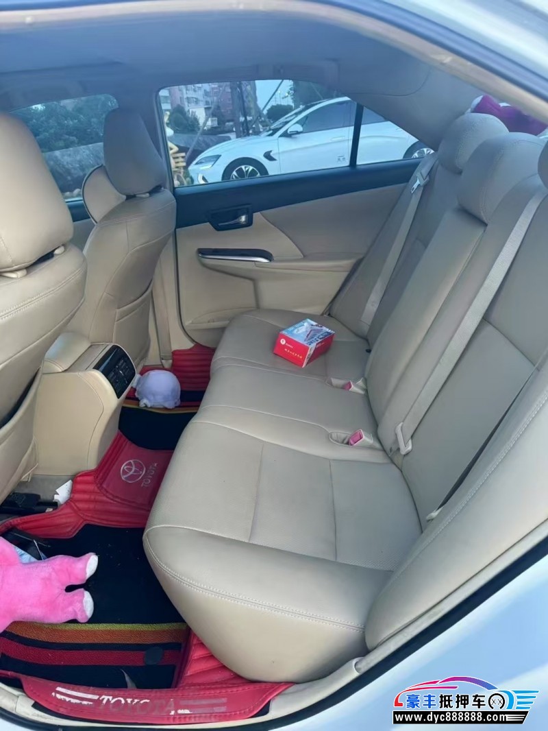 15年丰田凯美瑞轿车抵押车出售