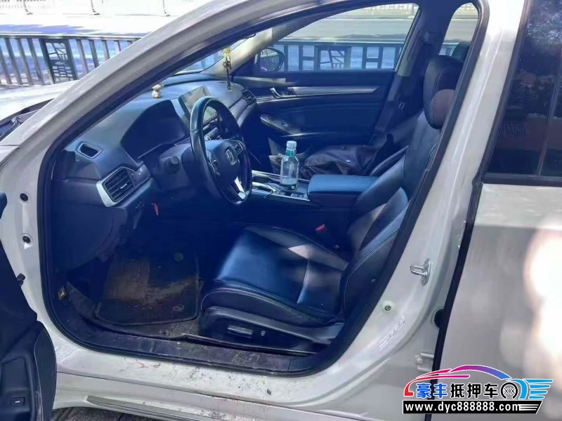 21年本田雅阁轿车抵押车出售