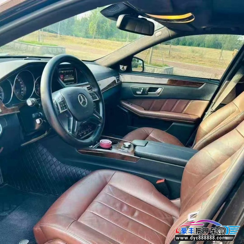 14年奔驰E轿车抵押车出售