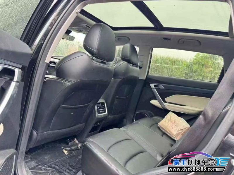 22年吉利博越轿车抵押车出售