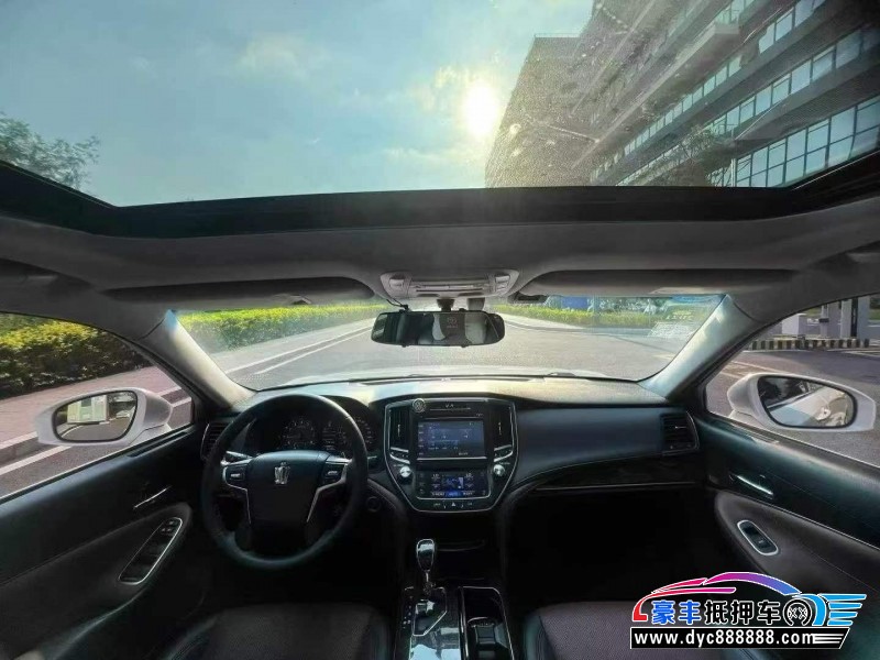 19年丰田皇冠轿车抵押车出售