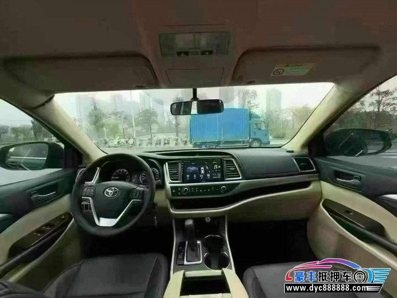 20年丰田汉兰达轿车抵押车出售