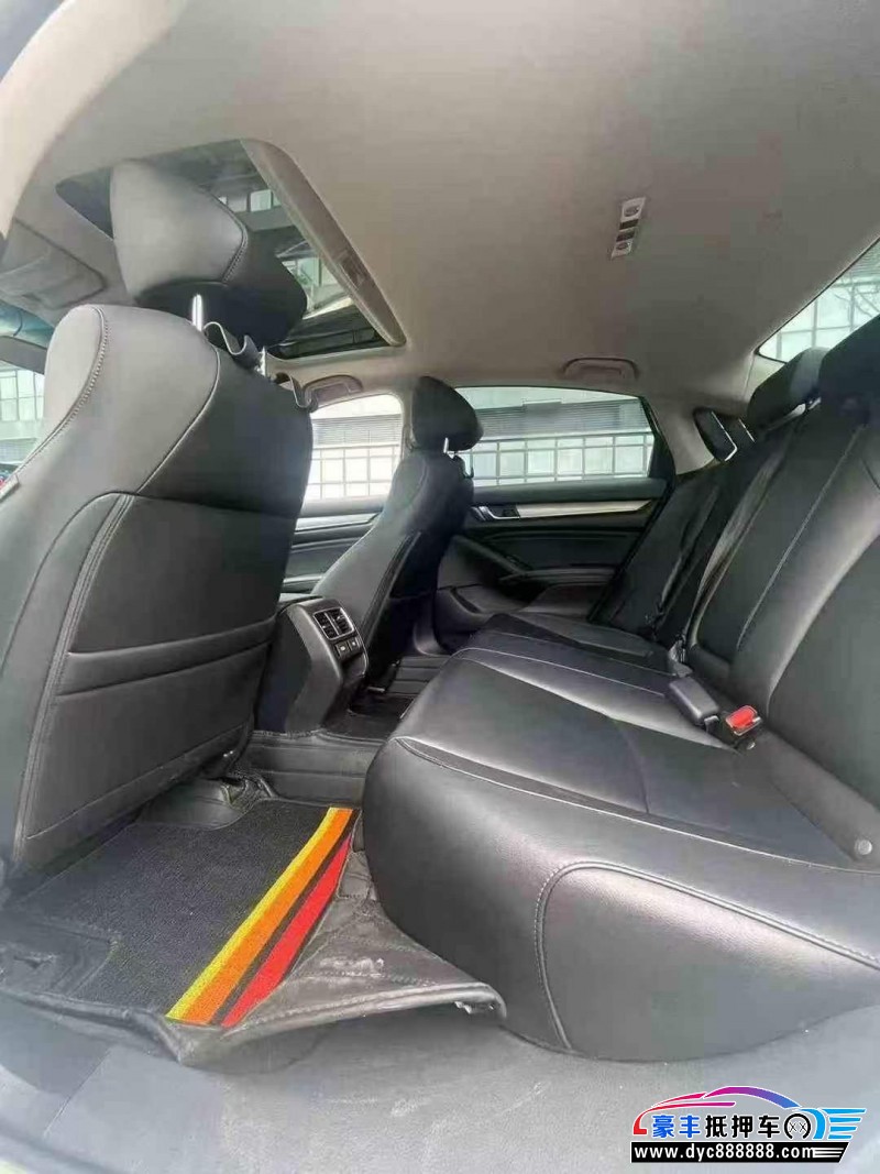 22年本田雅阁轿车抵押车出售