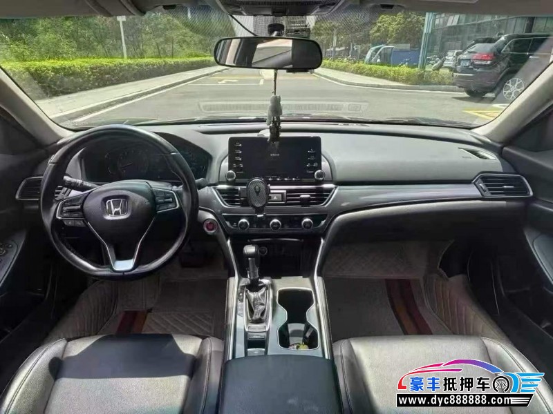 21年本田雅阁轿车抵押车出售