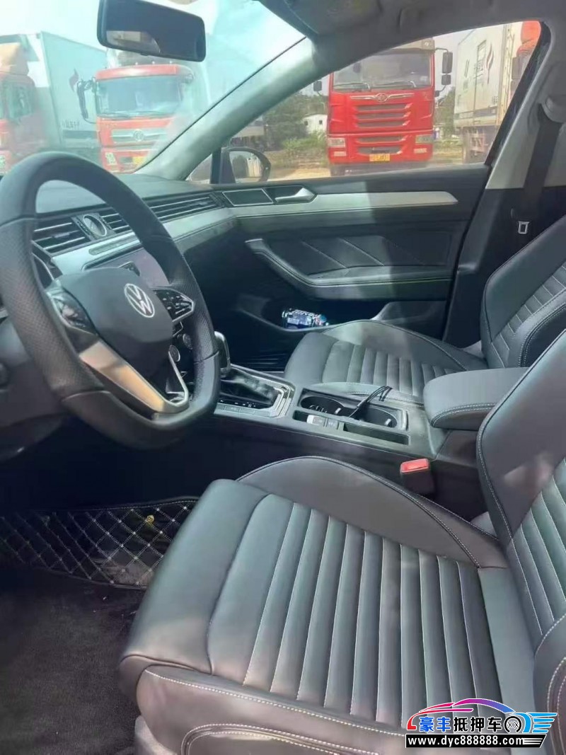 24年大众迈腾轿车抵押车出售