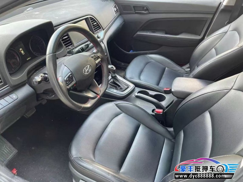 18年现代领动轿车抵押车出售