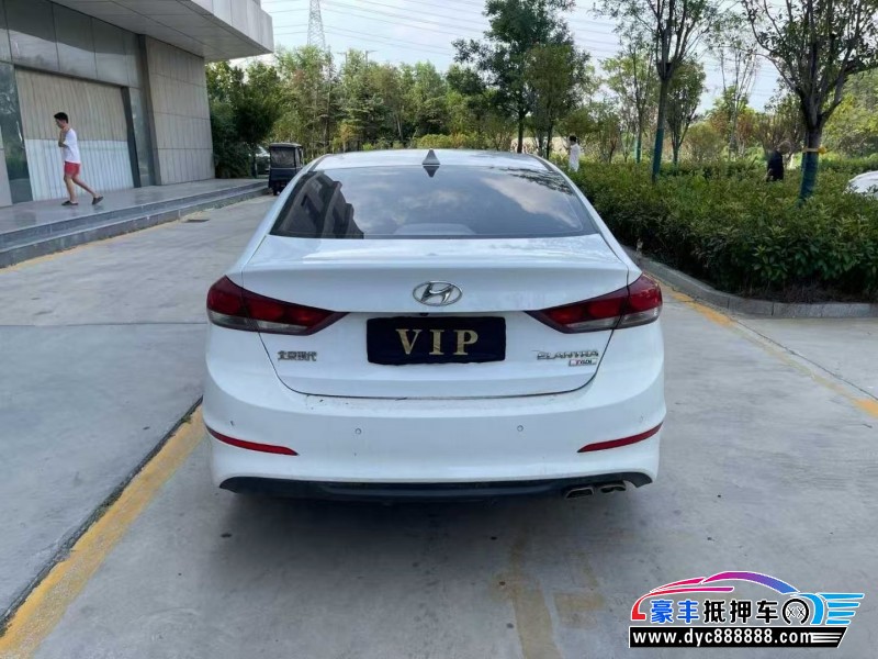 18年现代领动轿车抵押车出售