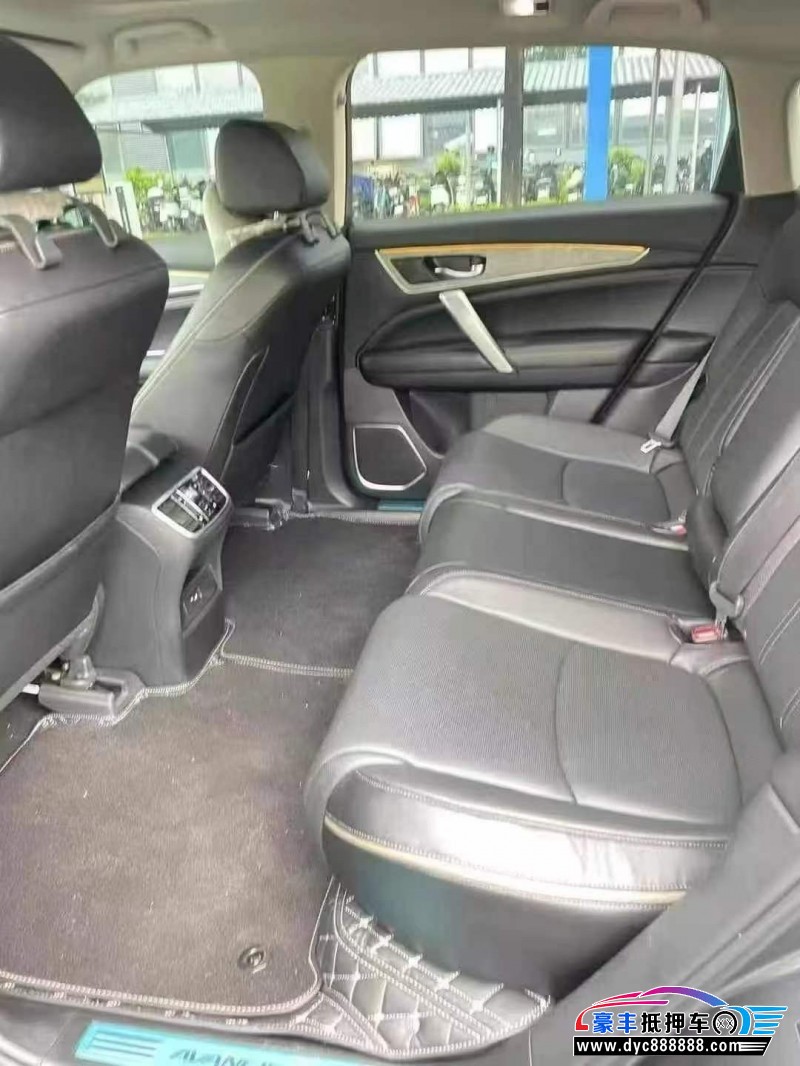 24年本田冠道轿车抵押车出售