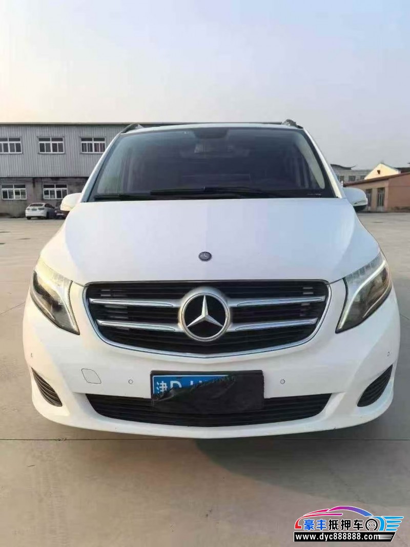 17年奔驰威霆轿车抵押车出售