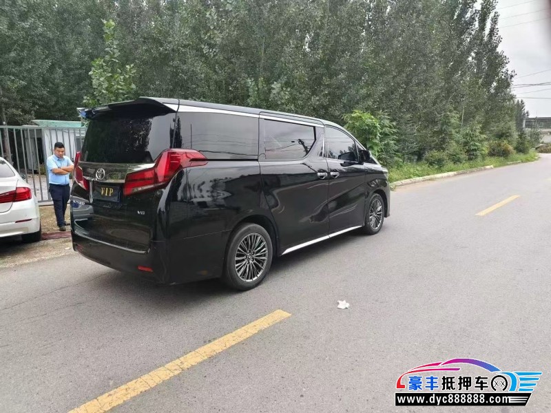 17年丰田埃尔法轿车抵押车出售