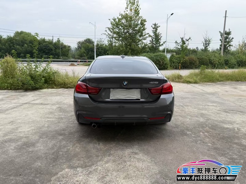 21年宝马4系轿车抵押车出售