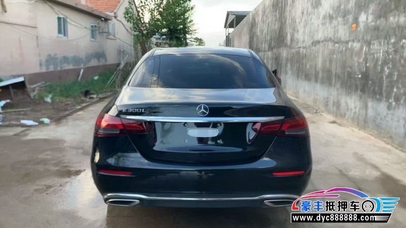 20年奔驰E轿车抵押车出售