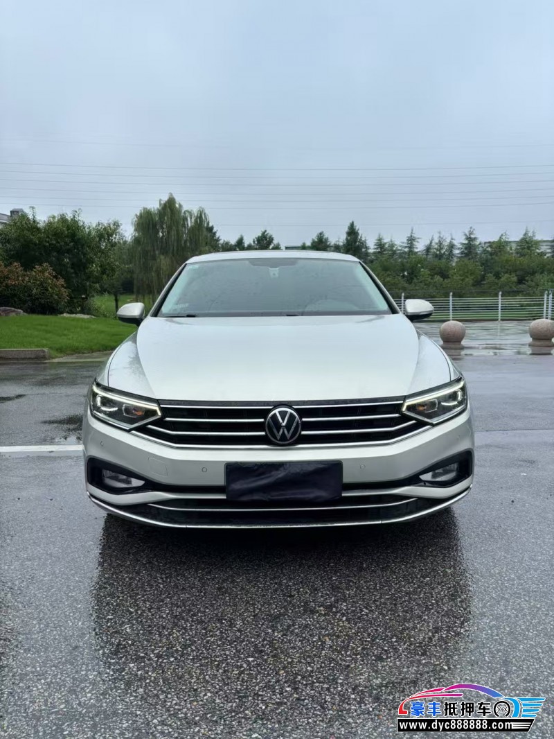 21年大众迈腾轿车抵押车出售