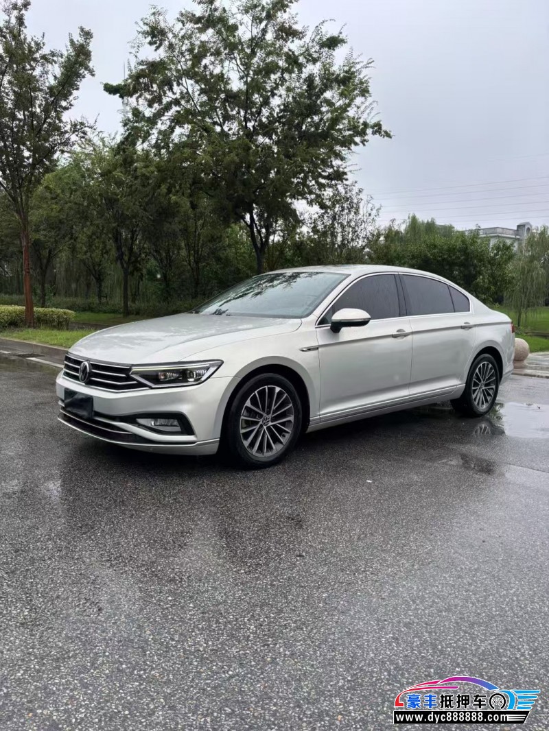 21年大众迈腾轿车抵押车出售