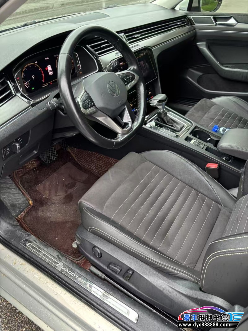 21年大众迈腾轿车抵押车出售