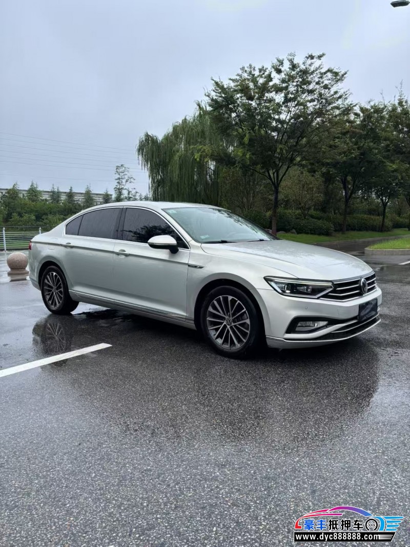 21年大众迈腾轿车抵押车出售