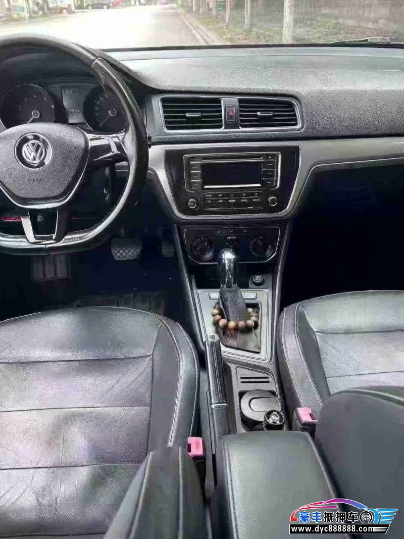 16年大众朗逸轿车抵押车出售