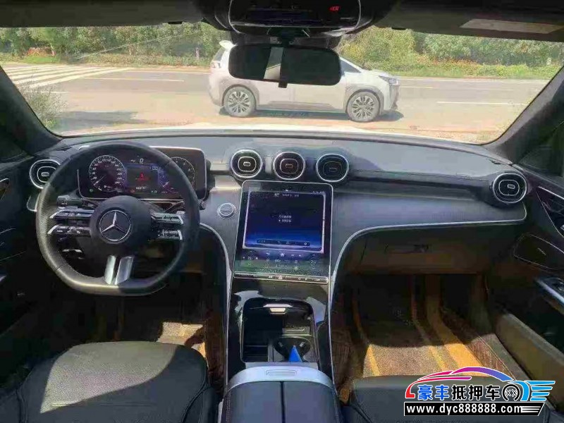 23年奔驰C轿车抵押车出售