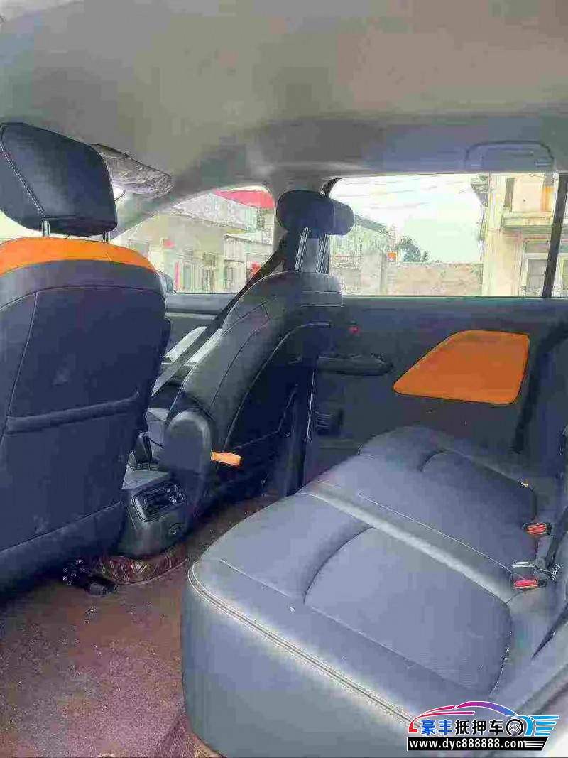 24年奔腾奔腾NAT轿车抵押车出售