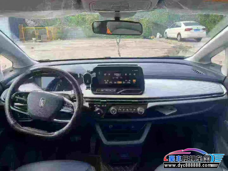 24年奔腾奔腾NAT轿车抵押车出售