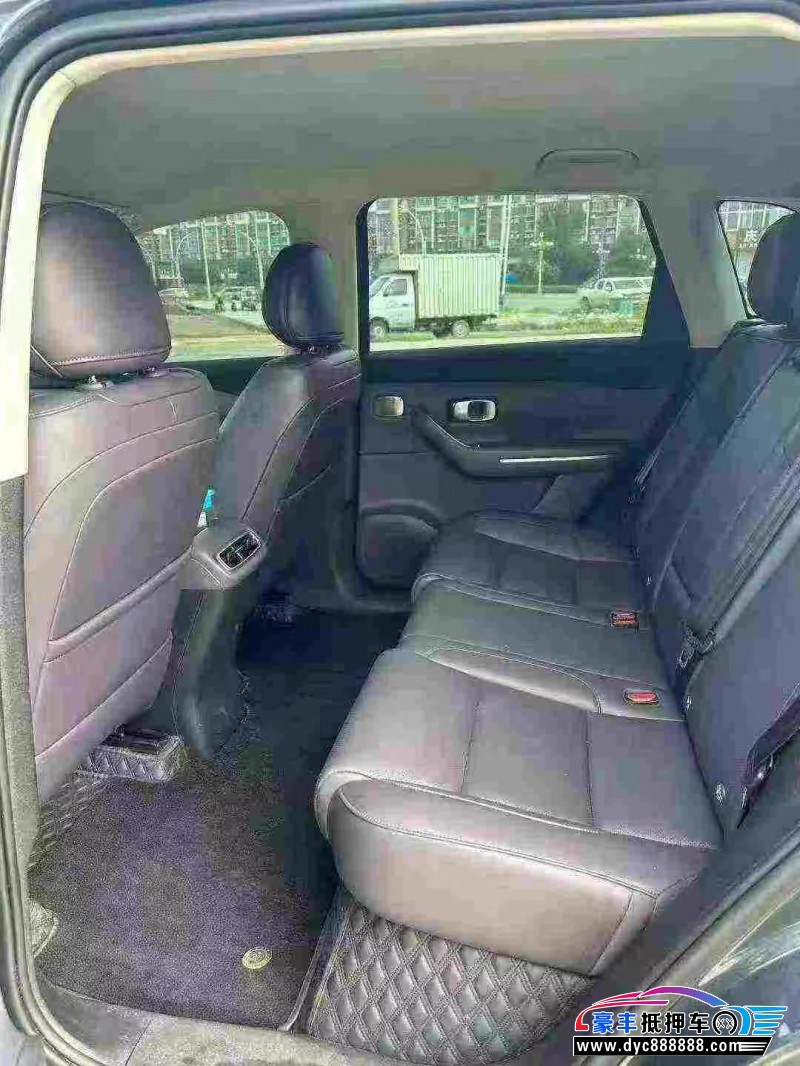 24年零跑C10轿车抵押车出售