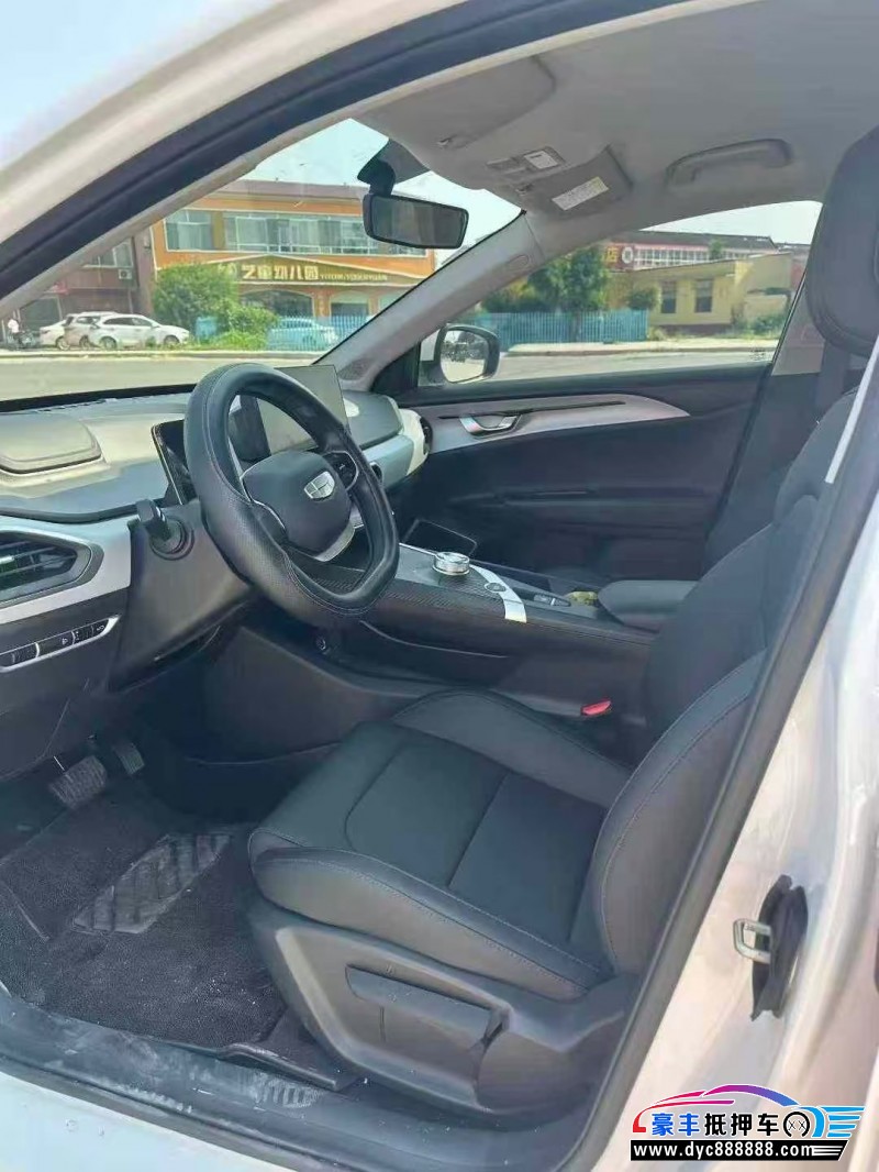 24年吉利几何轿车抵押车出售