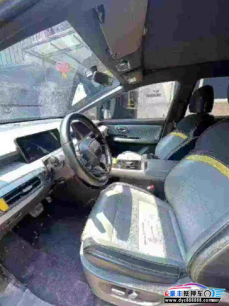 22年埃安Y70轿车抵押车出售