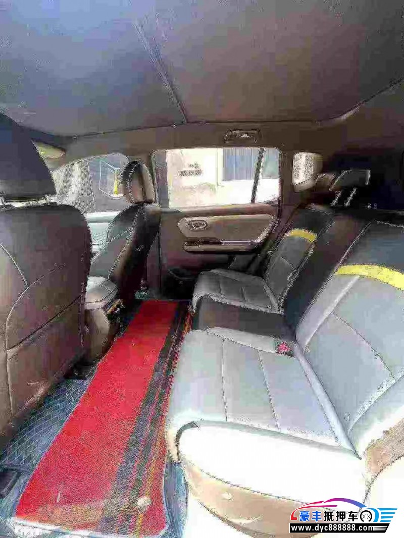 22年埃安Y70轿车抵押车出售