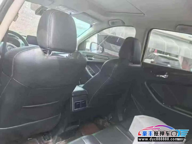 19年东风风光580轿车抵押车出售