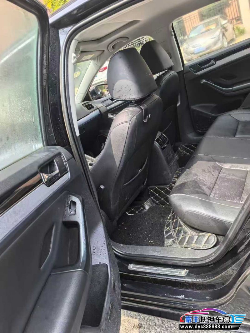 18年大众速腾轿车抵押车出售