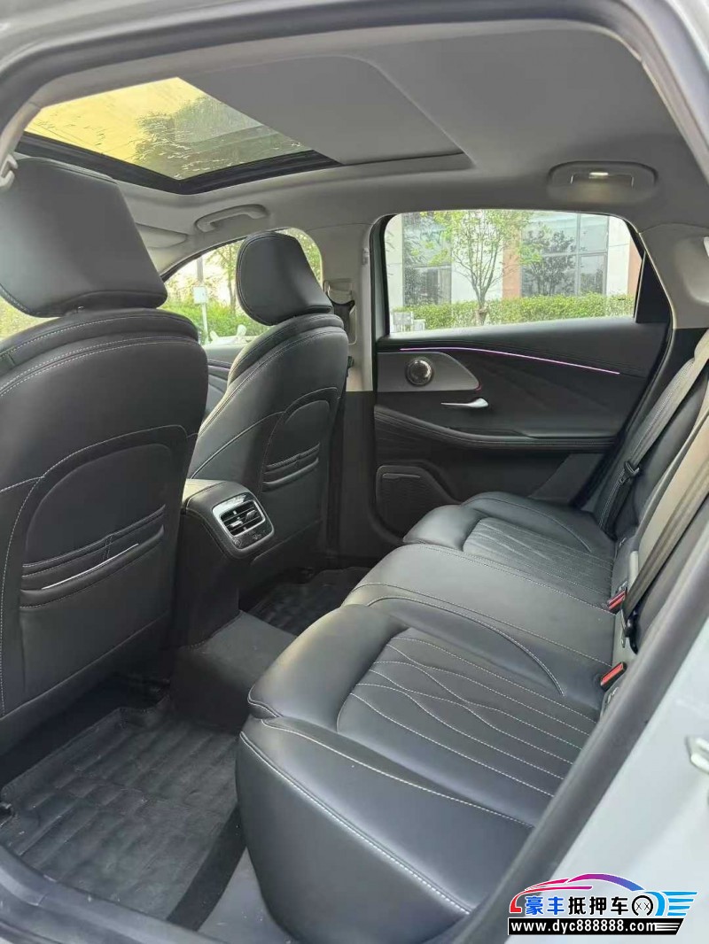 25年奇瑞艾瑞泽轿车抵押车出售